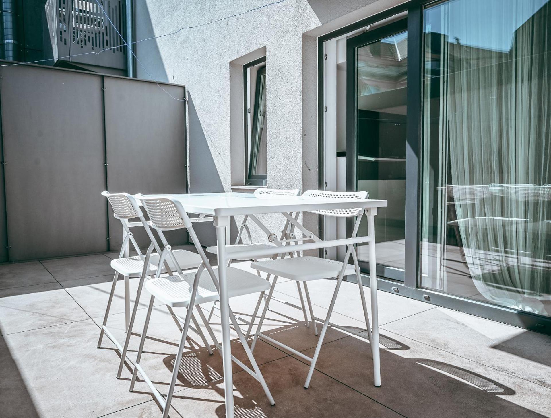 Wake Up Esch City Exterior foto