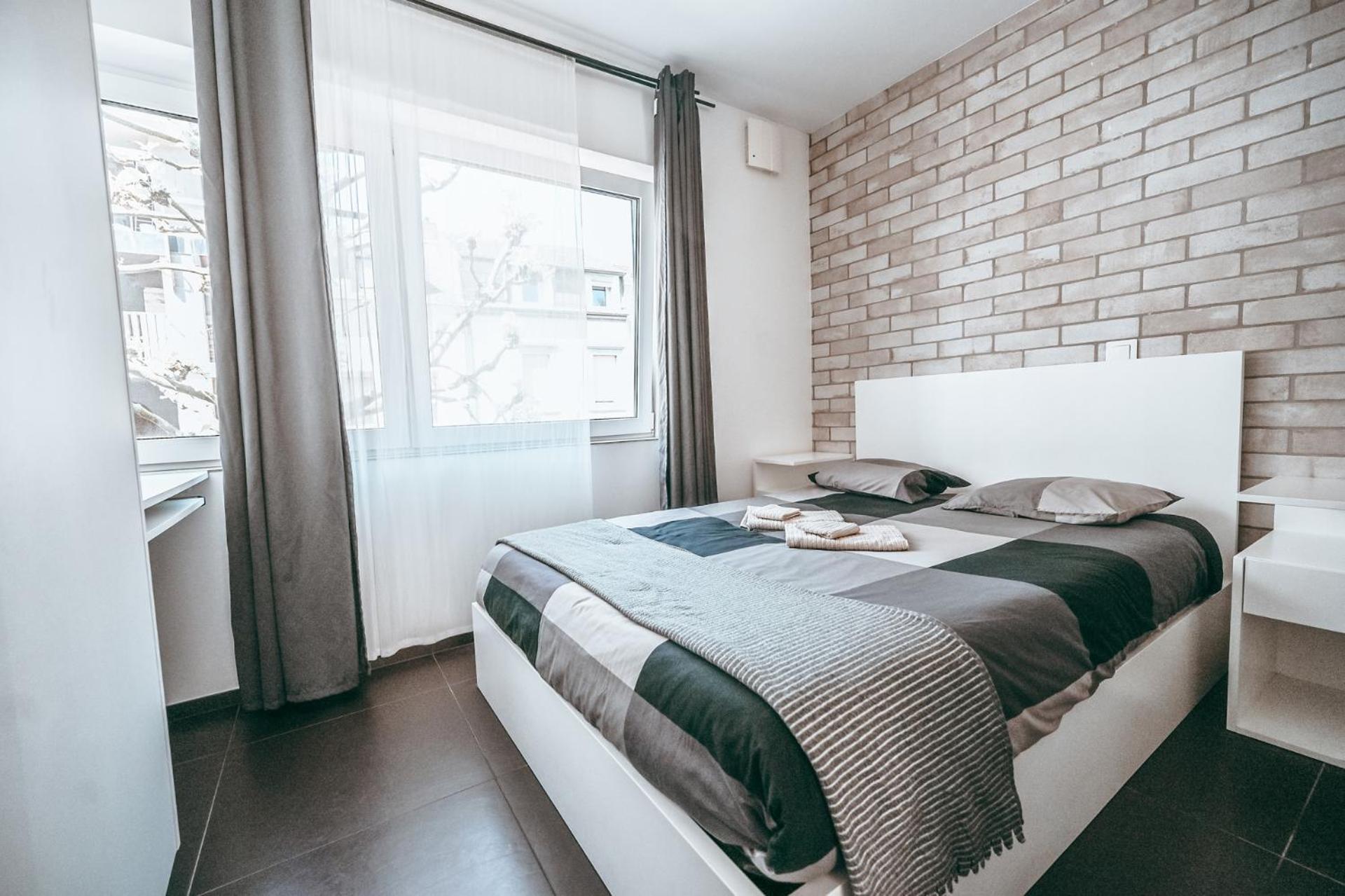 Wake Up Esch City Exterior foto